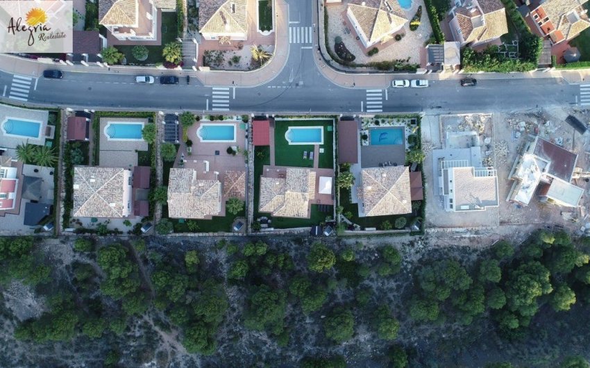 Resale - Villa -
Finestrat - Sierra Cortina