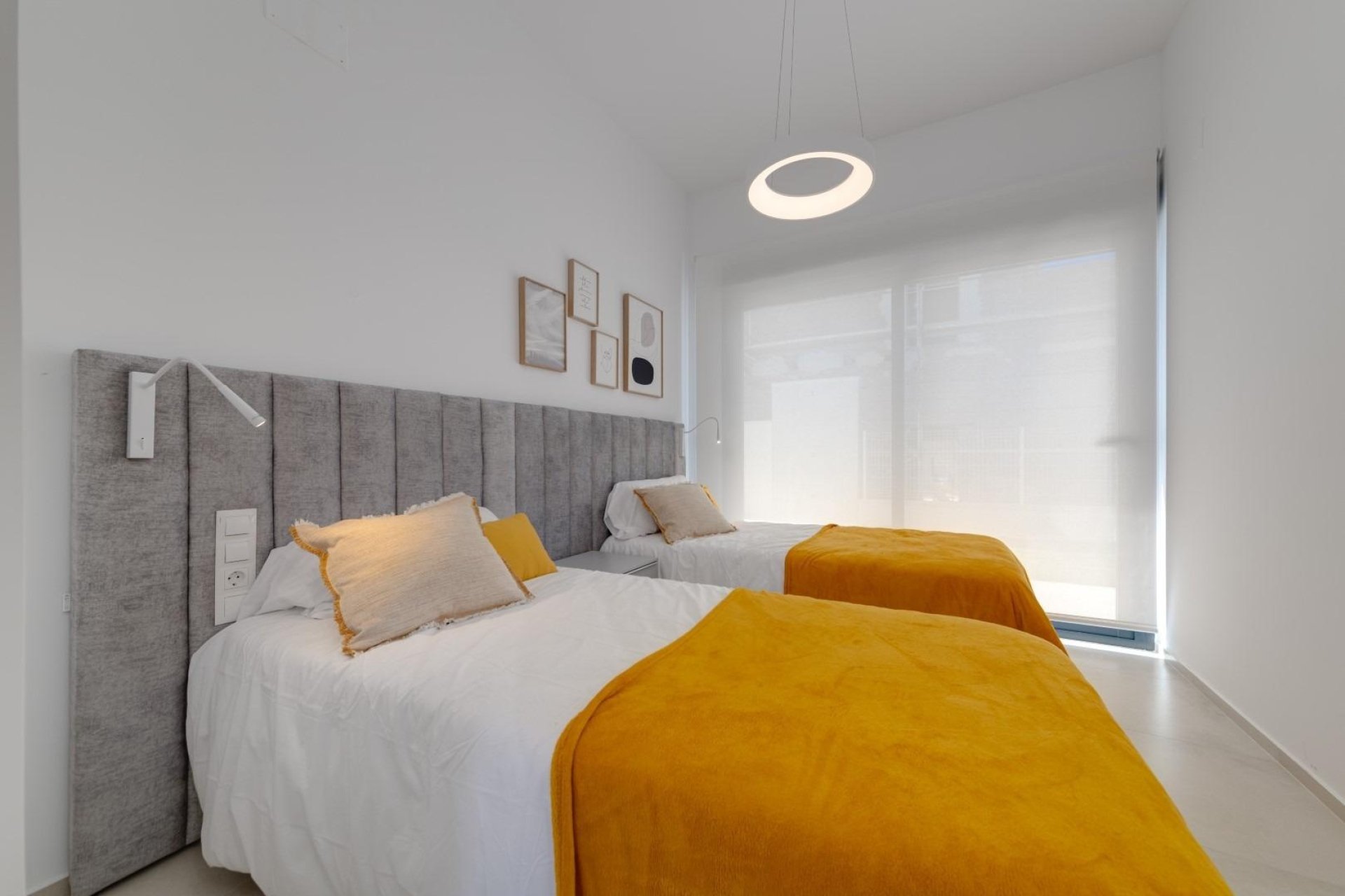 Resale - Villa -
Finestrat - Sierra Cortina