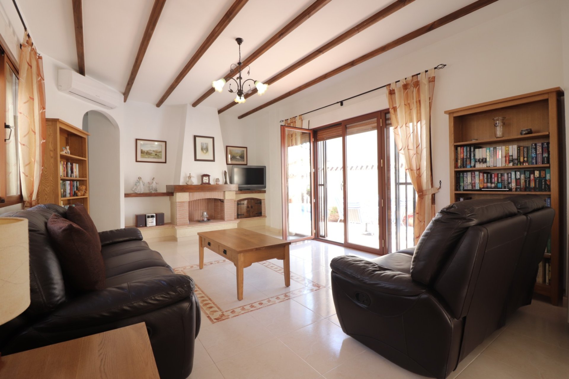 Resale - Villa -
Formentera del Segura - Euroroda