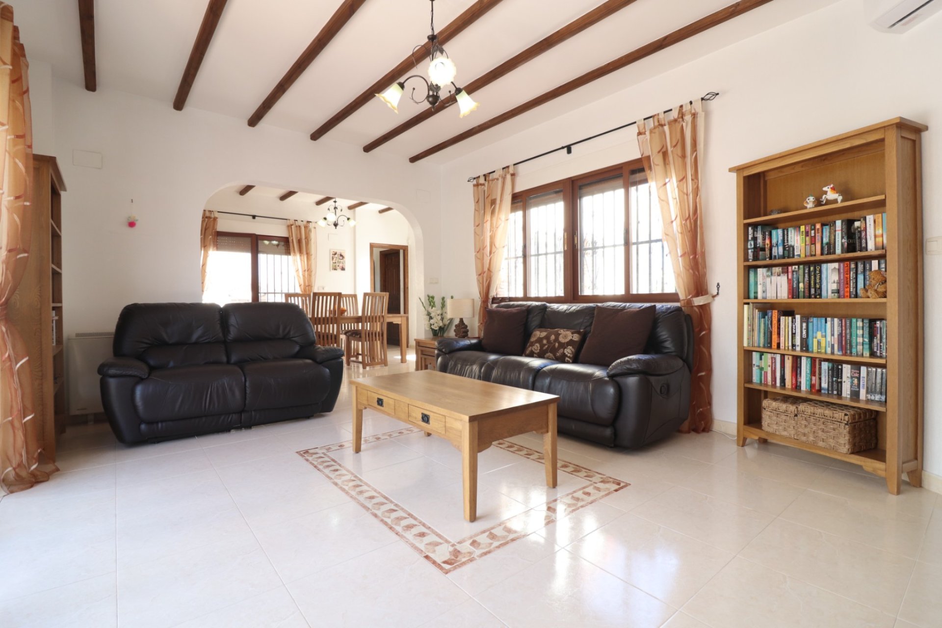 Resale - Villa -
Formentera del Segura - Euroroda