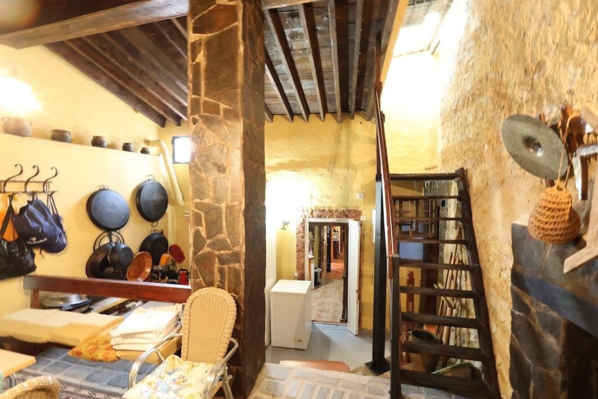 Resale - Villa -
Fortuna - Inland