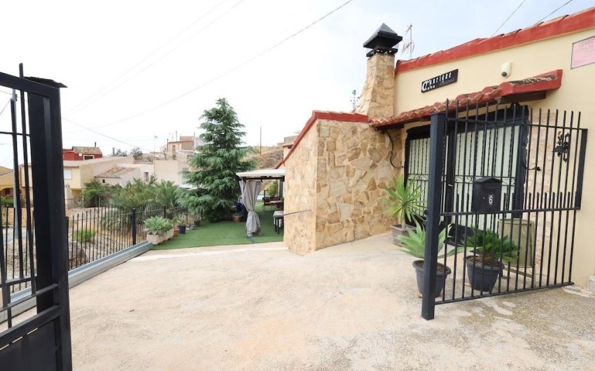 Resale - Villa -
Fortuna - Inland