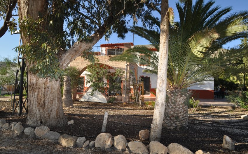 Resale - Villa -
Fortuna - Inland