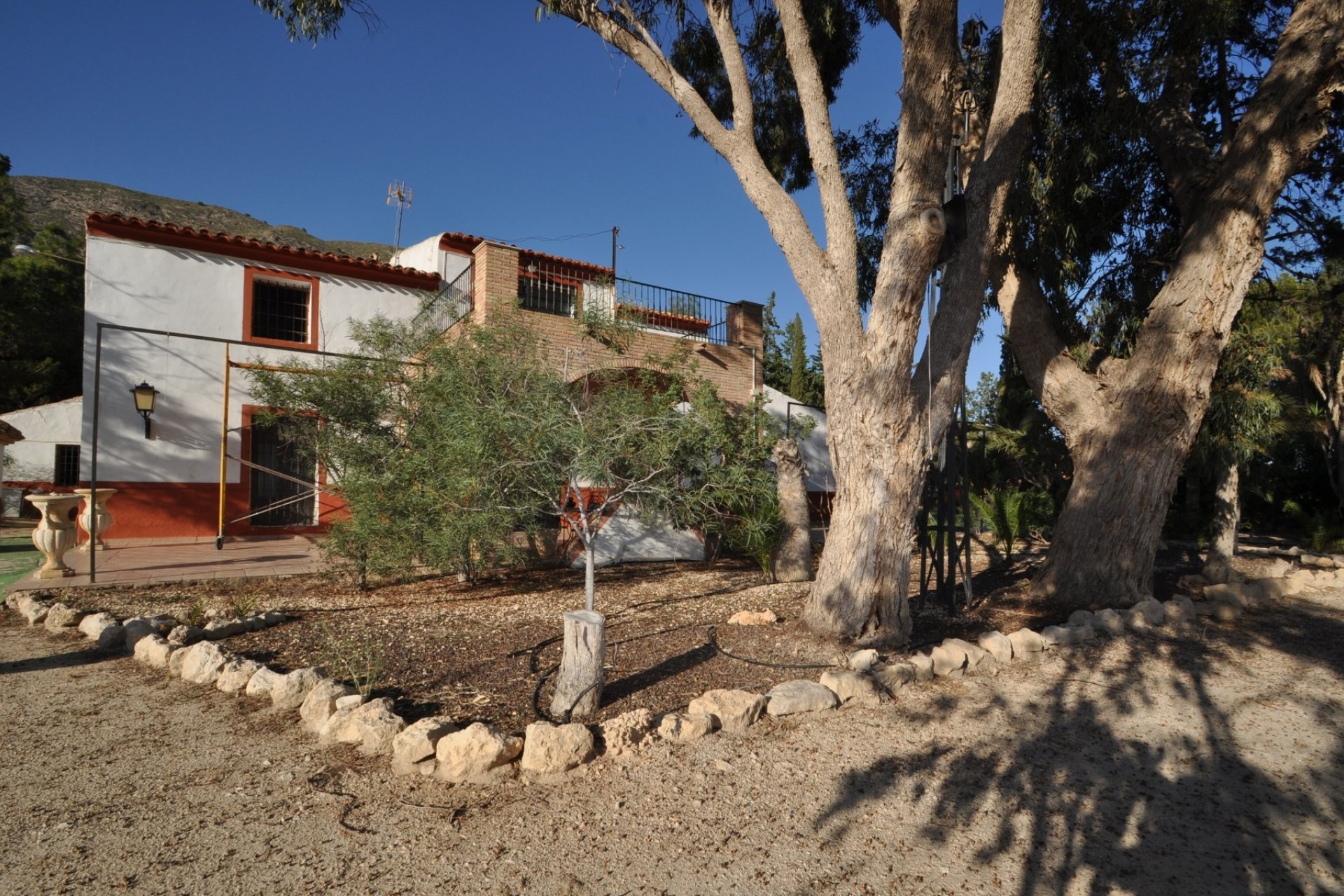 Resale - Villa -
Fortuna - Inland