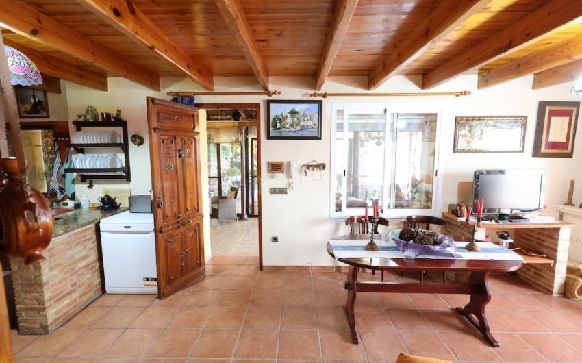 Resale - Villa -
Fortuna - Inland