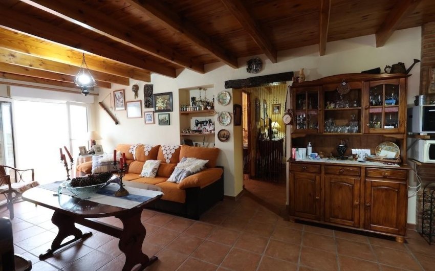 Resale - Villa -
Fortuna - Inland