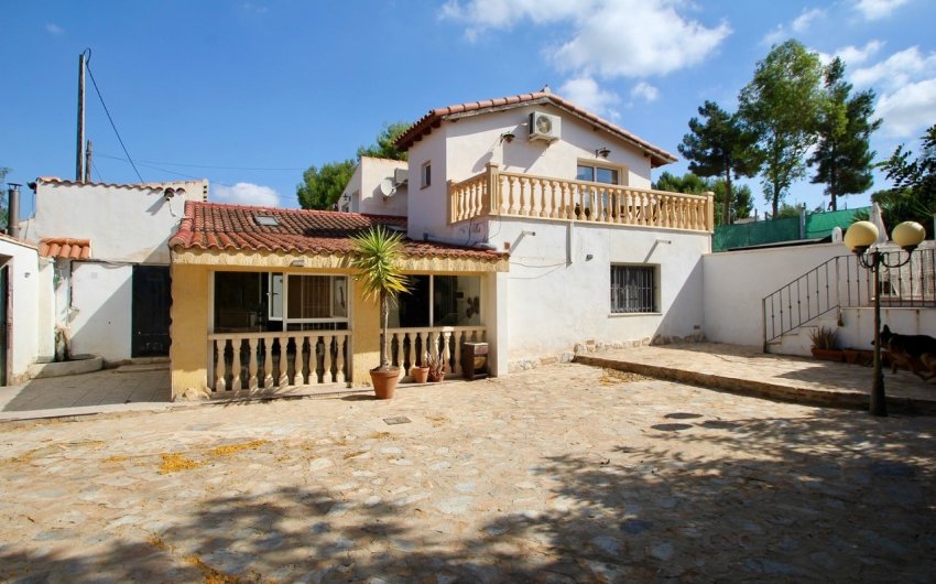 Resale - Villa -
Fortuna