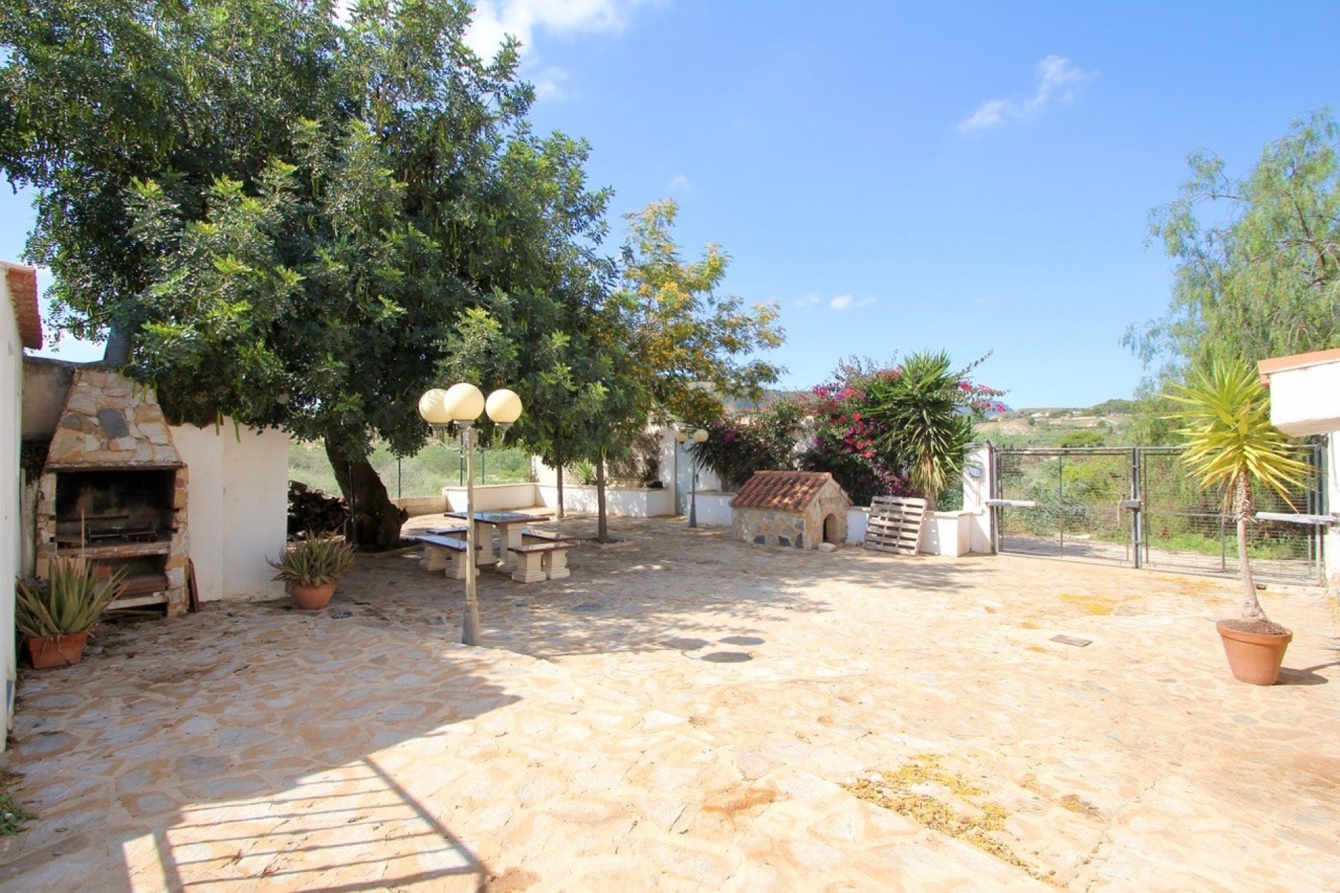 Resale - Villa -
Fortuna