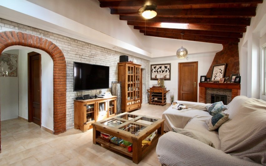 Resale - Villa -
Fortuna