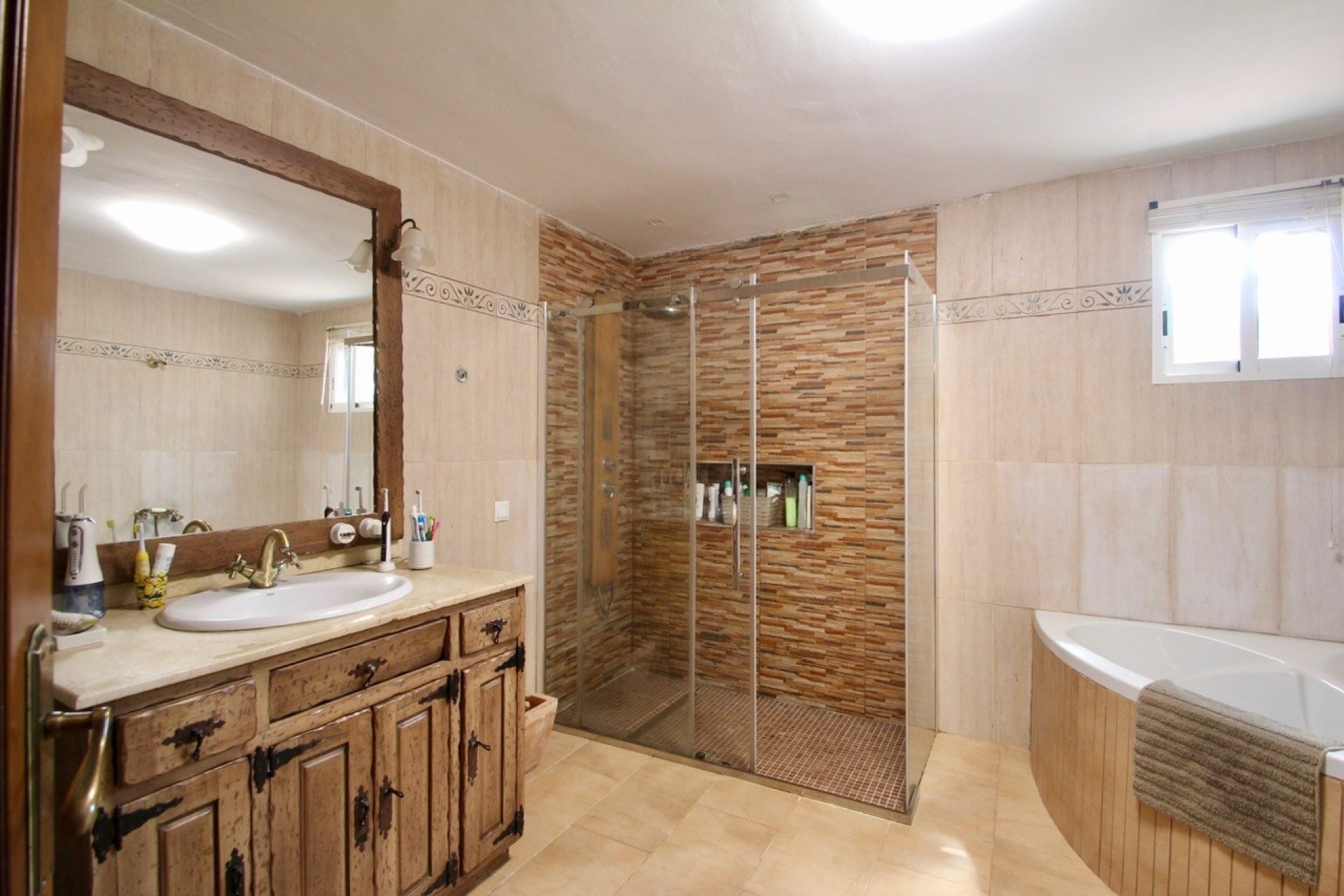 Resale - Villa -
Fortuna