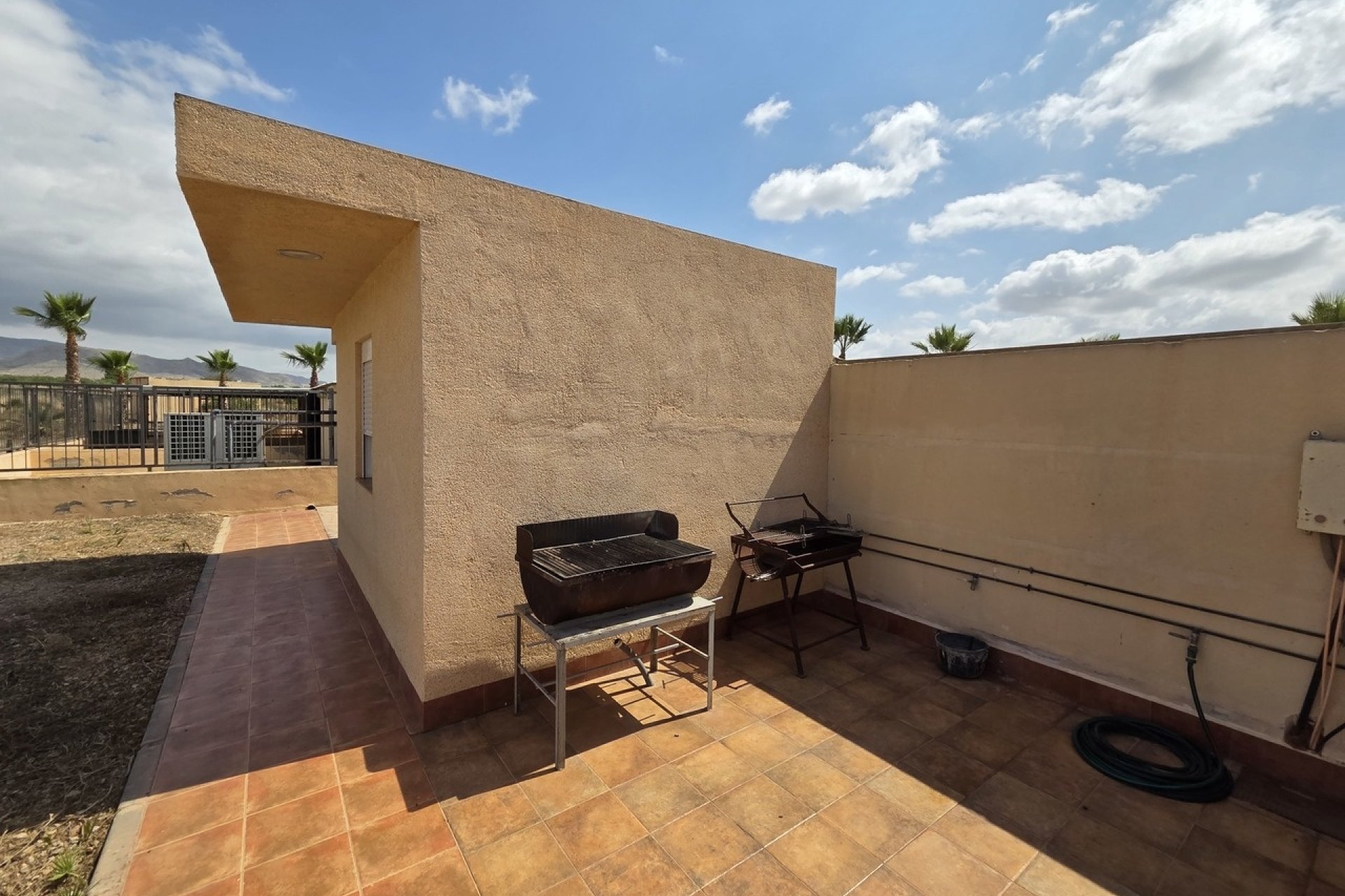 Resale - Villa -
Fuente Álamo - Inland
