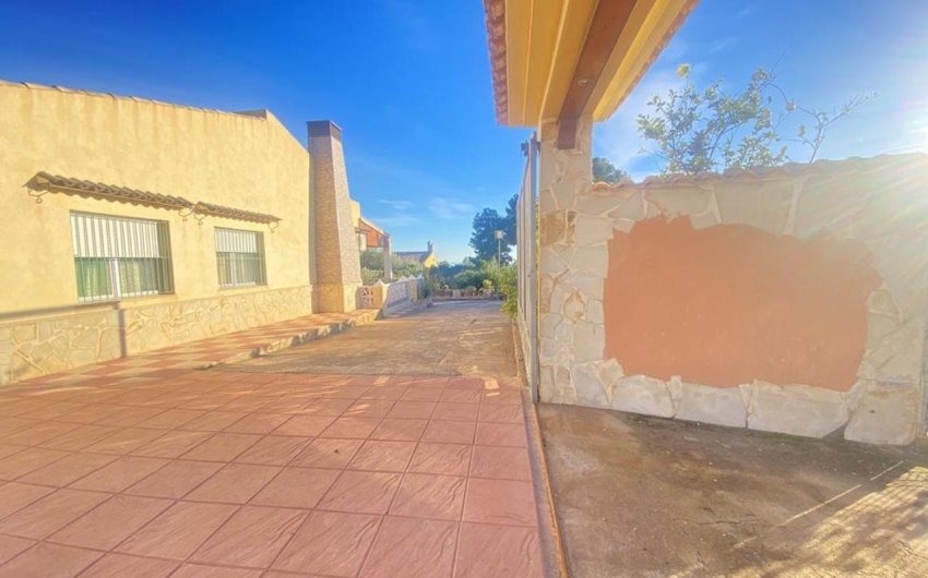 Resale - Villa -
Gea Truyols - Gea y Trujols