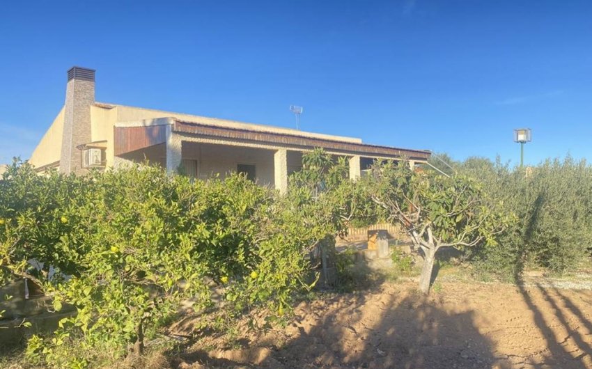 Resale - Villa -
Gea Truyols - Gea y Trujols