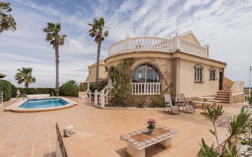 Resale - Villa -
Gran Alacant - Monte y Mar
