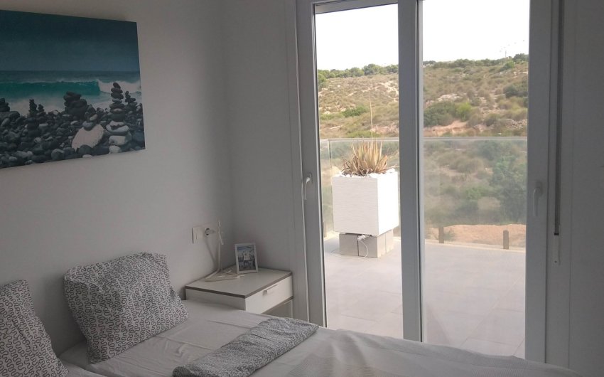 Resale - Villa -
Gran Alacant