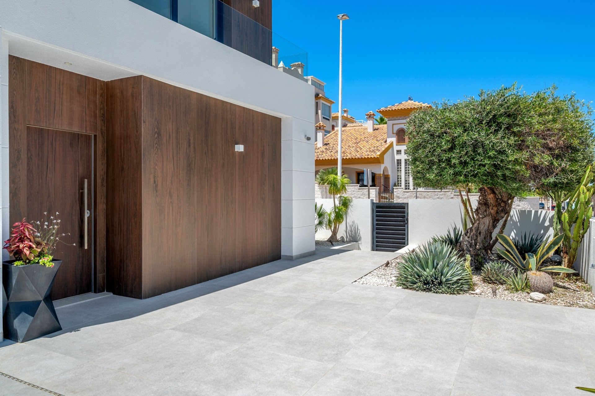 Resale - Villa -
Guardamar del Segura - Costa Blanca