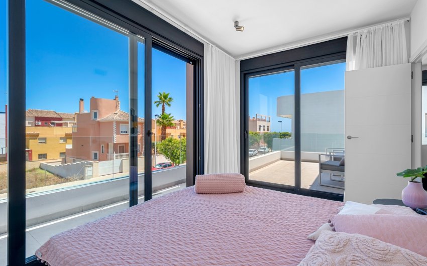 Resale - Villa -
Guardamar del Segura - Costa Blanca