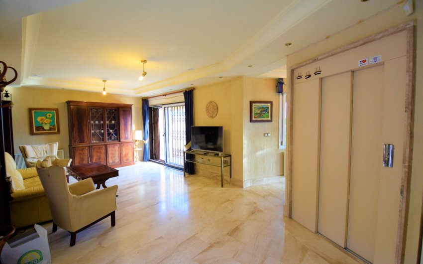 Resale - Villa -
Guardamar del Segura - El Moncayo