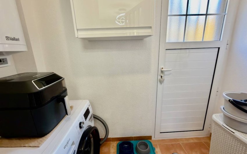 Resale - Villa -
Guardamar del Segura - El Raso