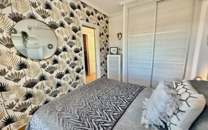 Resale - Villa -
Guardamar del Segura - El Raso