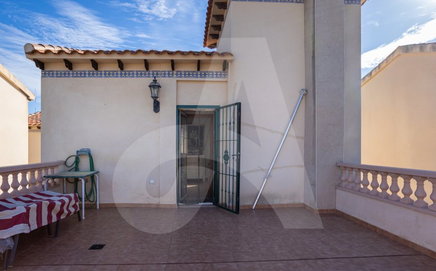 Resale - Villa -
Guardamar del Segura - El Raso