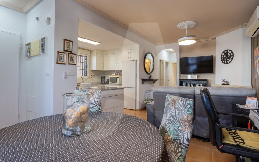 Resale - Villa -
Guardamar del Segura - El Raso