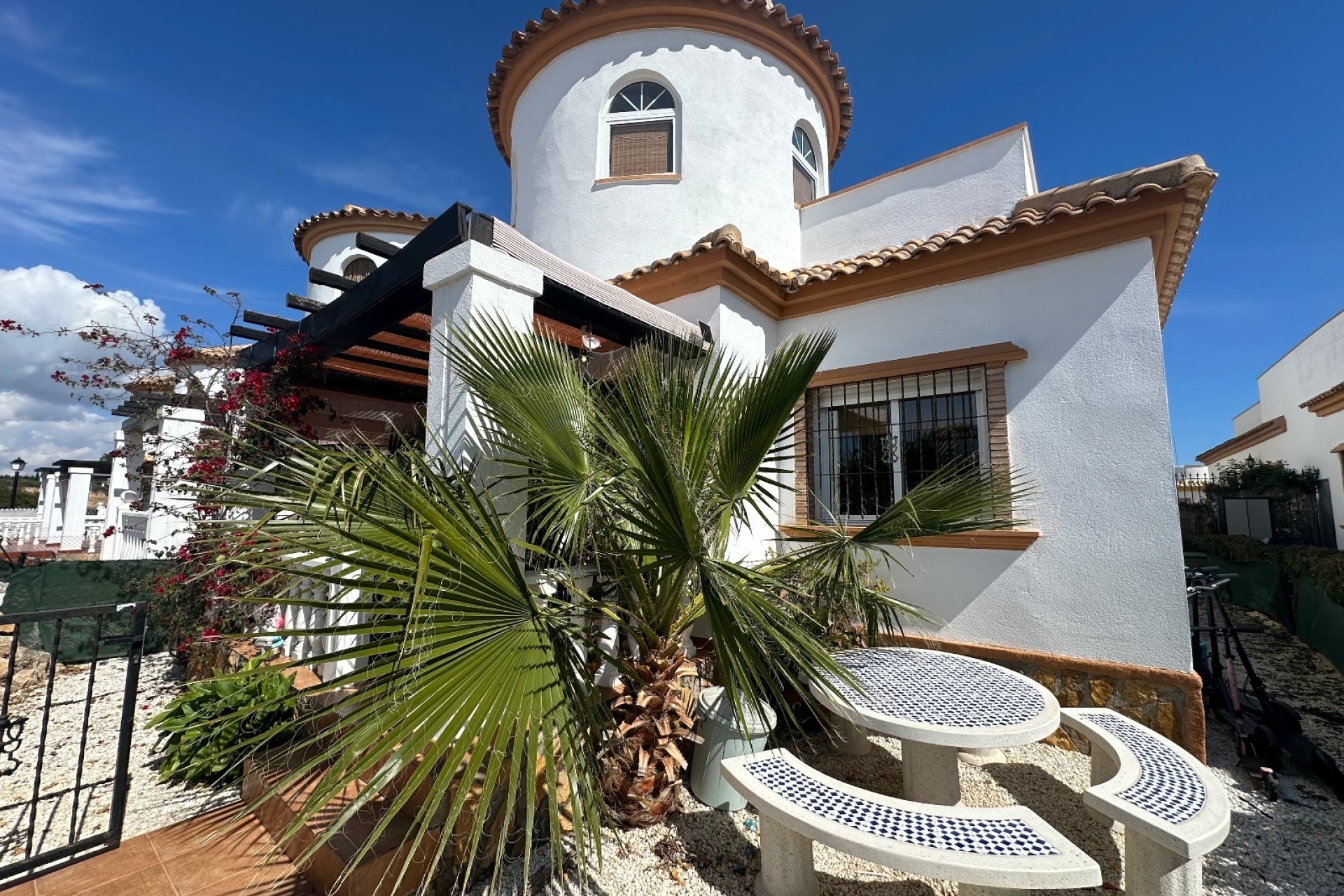 Resale - Villa -
Guardamar del Segura - El Raso