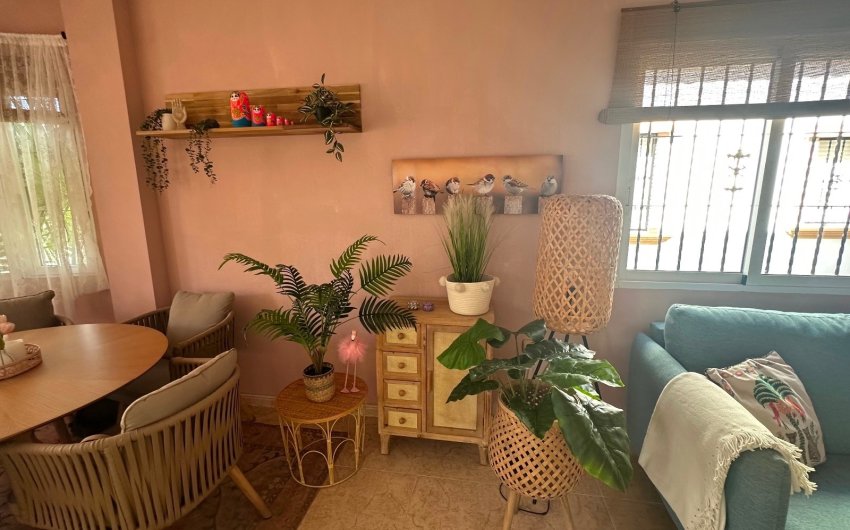 Resale - Villa -
Guardamar del Segura - El Raso