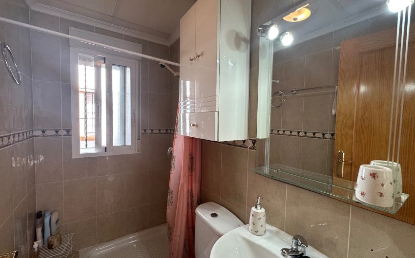 Resale - Villa -
Guardamar del Segura - El Raso