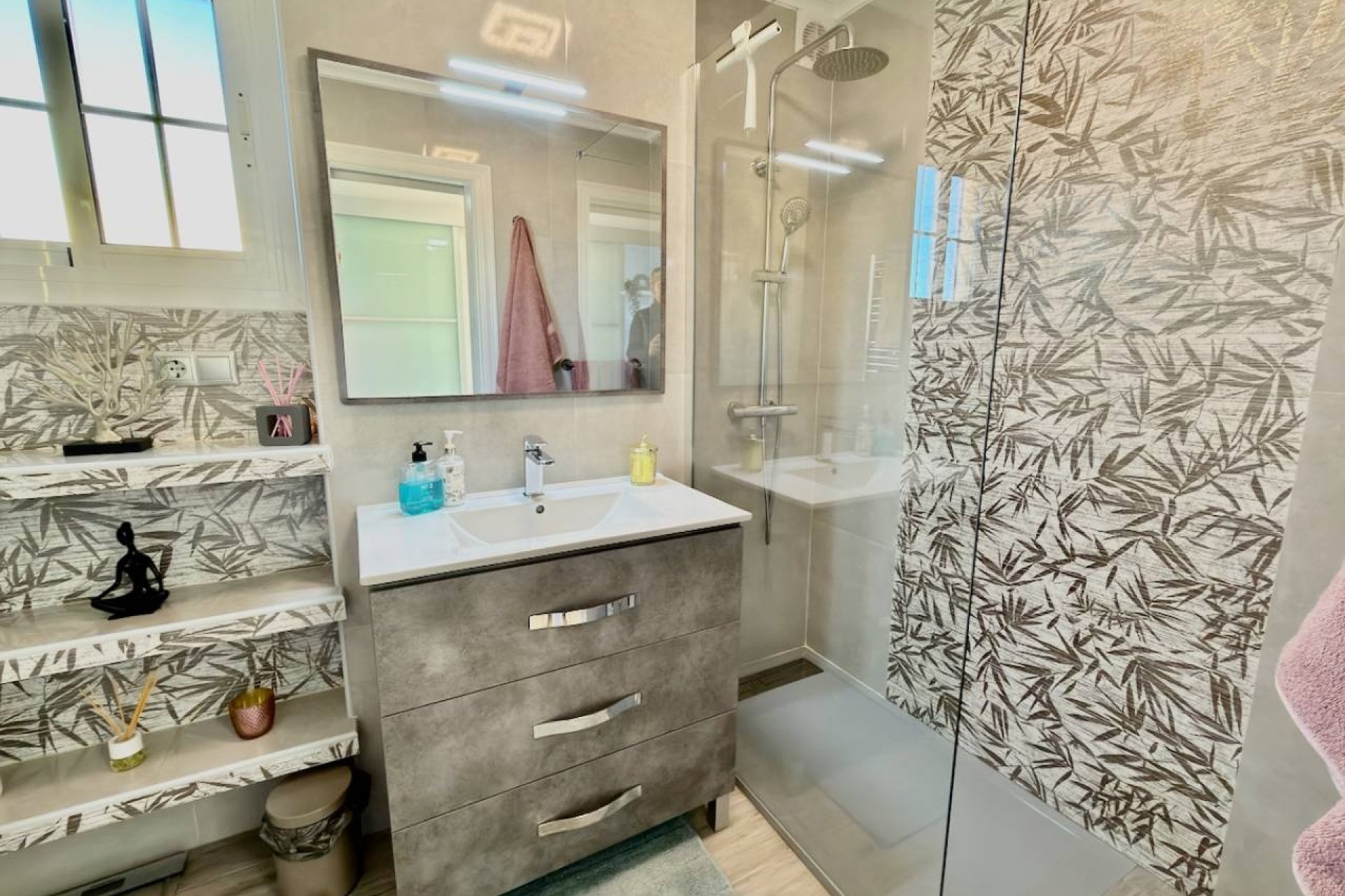 Resale - Villa -
Guardamar del Segura - El Raso