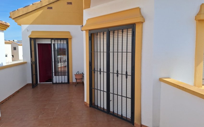 Resale - Villa -
Guardamar del Segura - El Raso