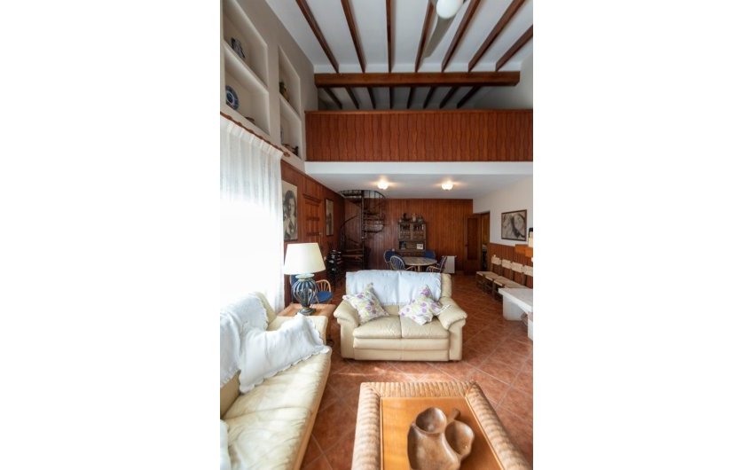 Resale - Villa -
Guardamar del Segura