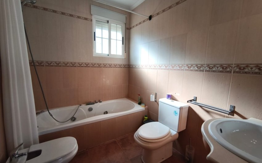 Resale - Villa -
Hondón de los Fráiles - Inland