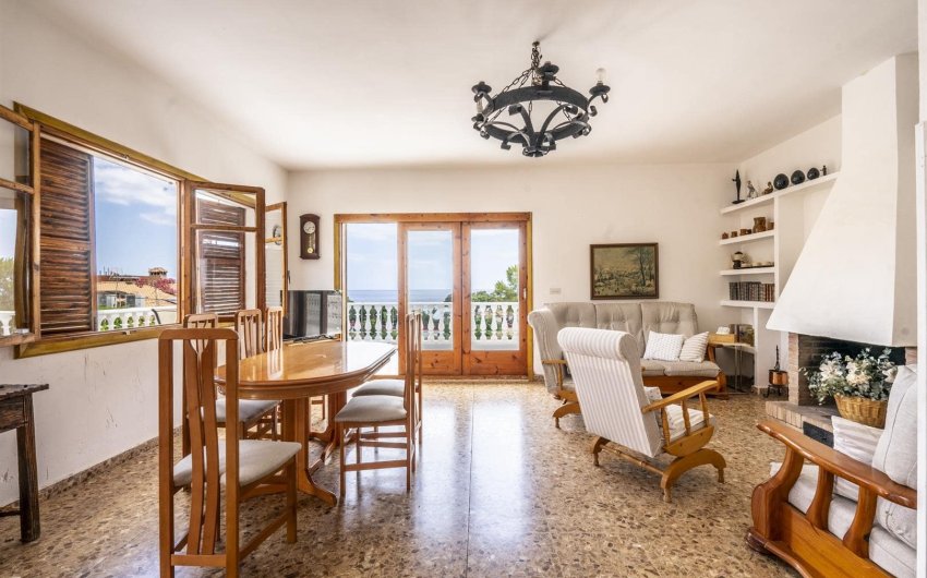 Resale - Villa -
Isla Plana