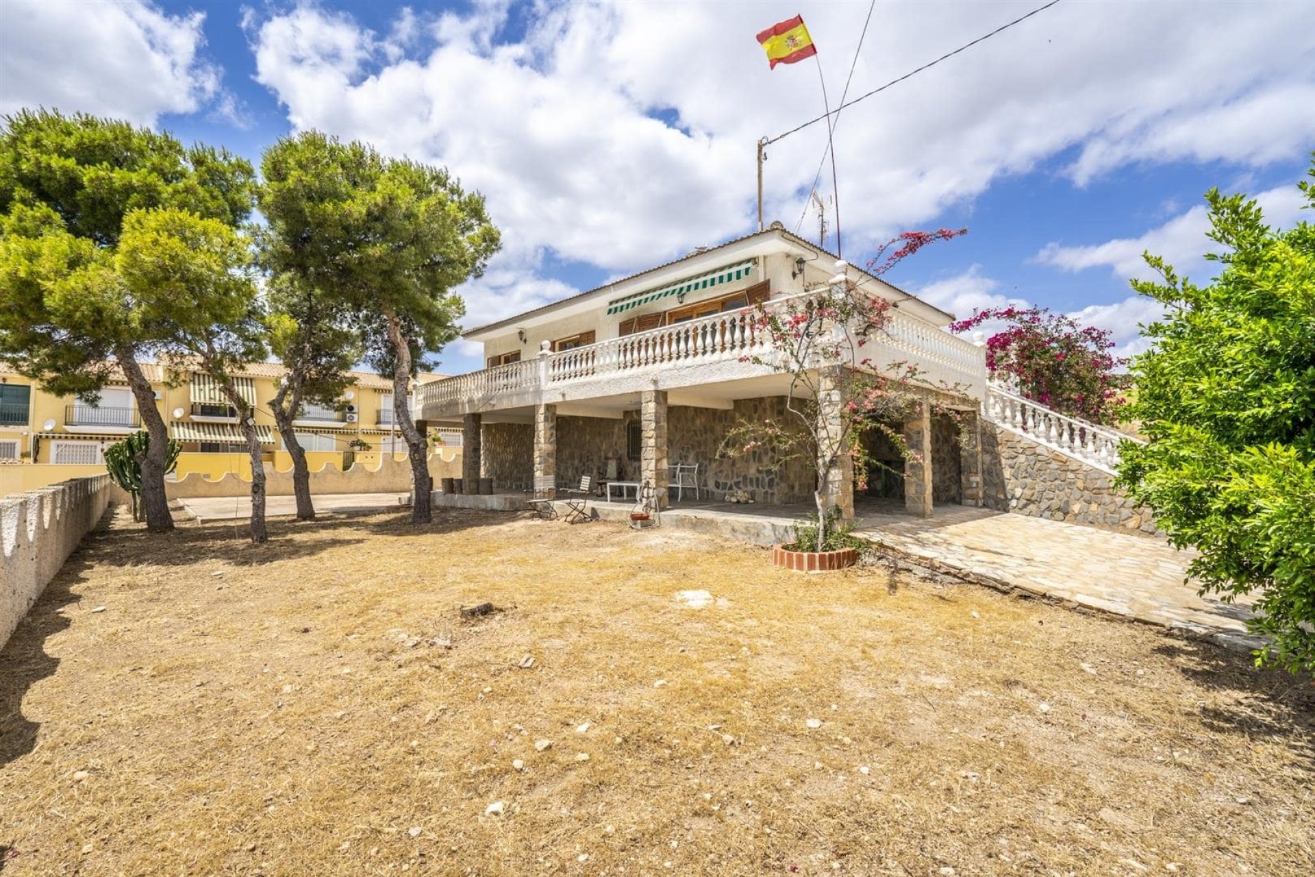 Resale - Villa -
Isla Plana