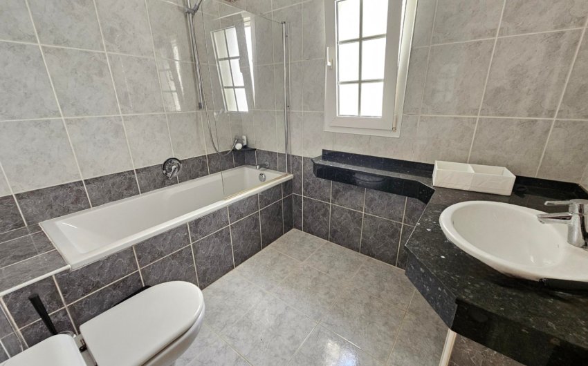 Resale - Villa -
Jávea - Costa Blanca