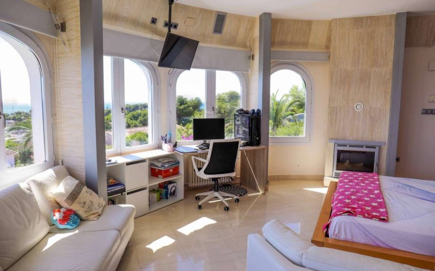 Resale - Villa -
Jávea - Costa Blanca