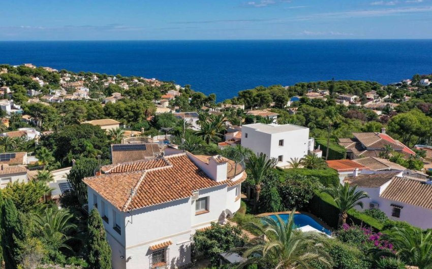 Resale - Villa -
Jávea - Costa Blanca