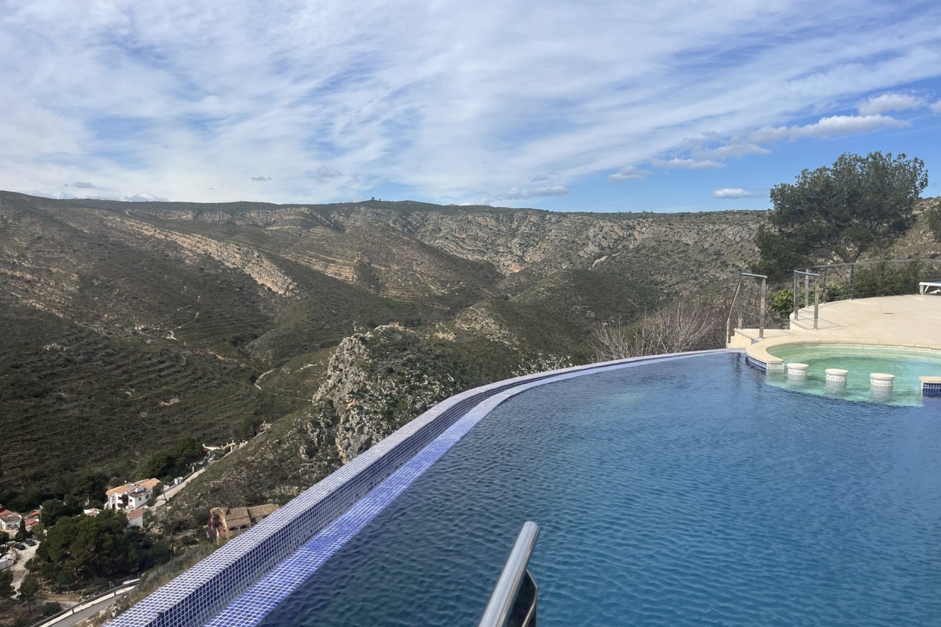 Resale - Villa -
Jávea - Costa Blanca