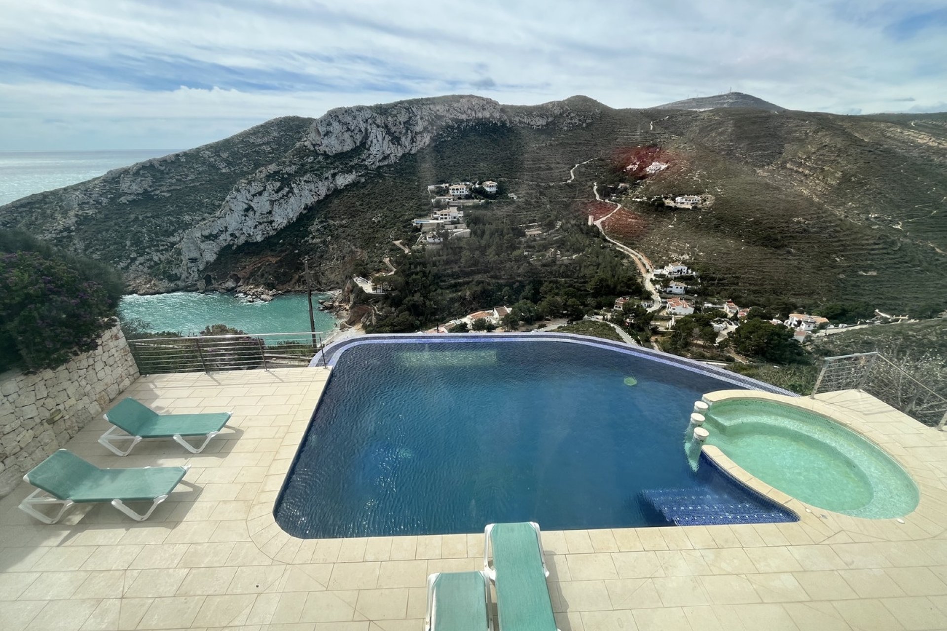 Resale - Villa -
Jávea - Costa Blanca