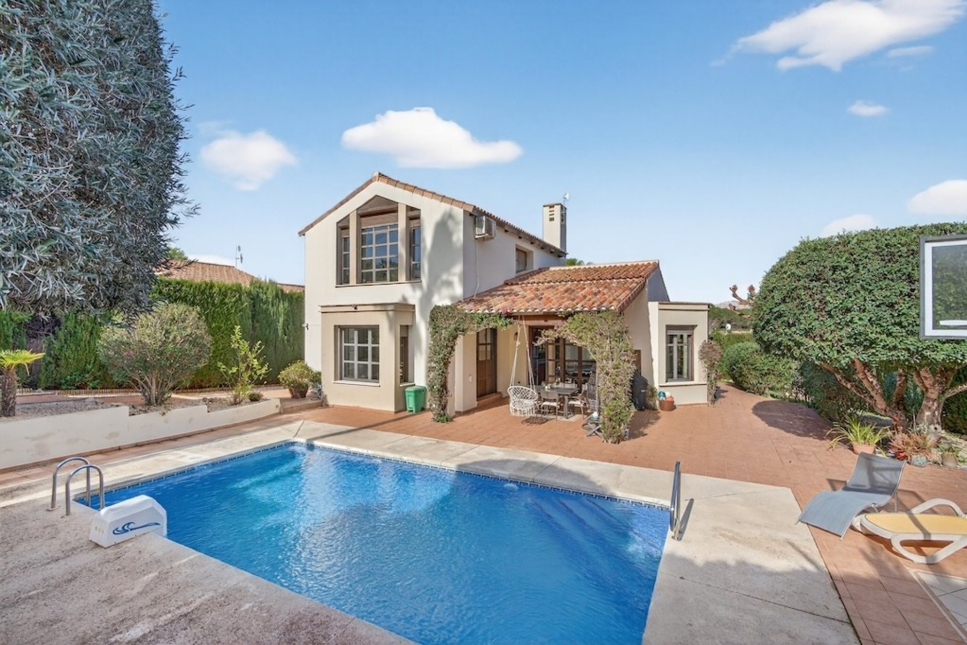 Resale - Villa -
Jávea - Monte Olimpe
