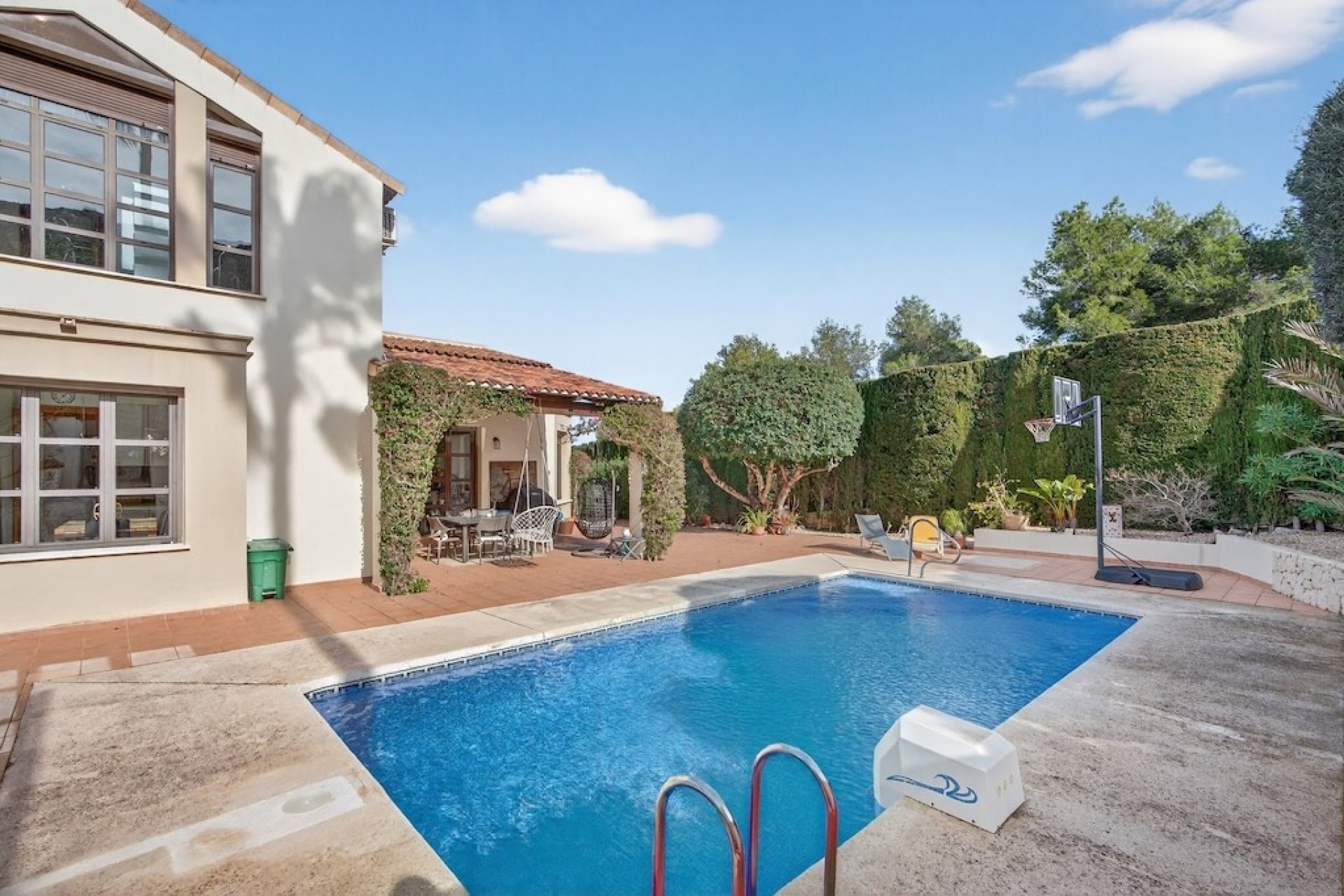 Resale - Villa -
Jávea - Monte Olimpe