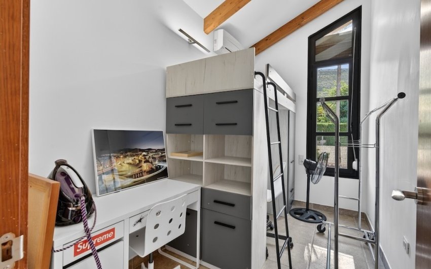 Resale - Villa -
Jávea - Monte Olimpe