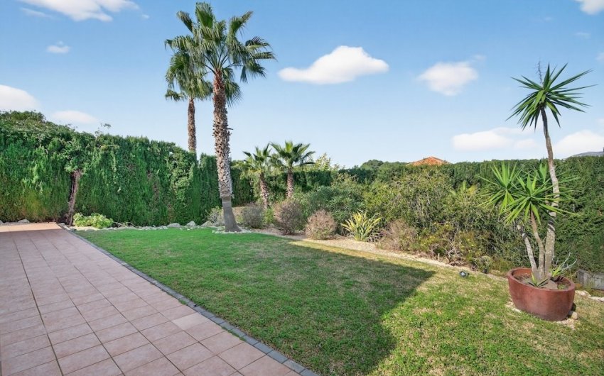 Resale - Villa -
Jávea - Monte Olimpe
