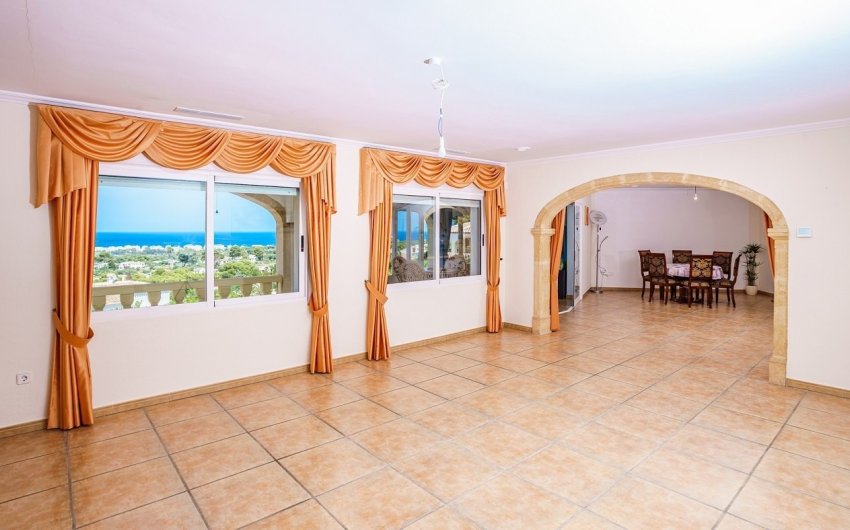 Resale - Villa -
Jávea - Montgó