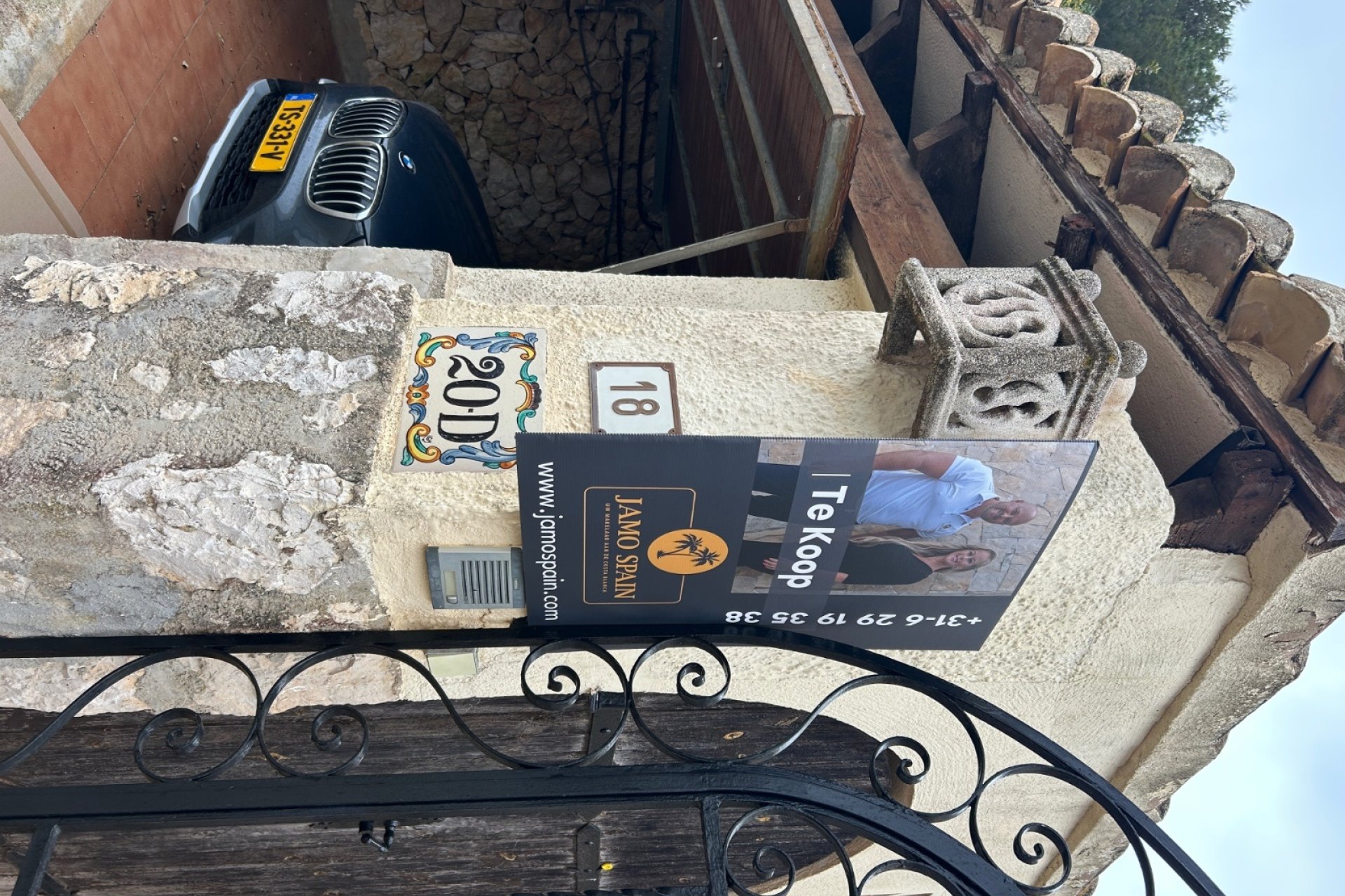 Resale - Villa -
Jávea - Montgó