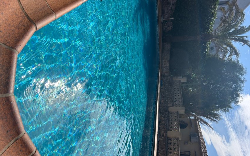 Resale - Villa -
Jávea - Montgó