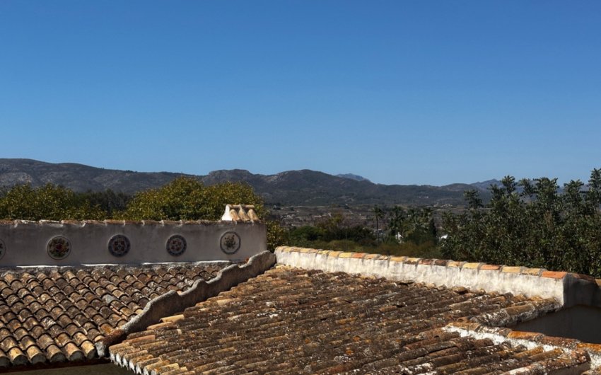 Resale - Villa -
Jávea - Montgó