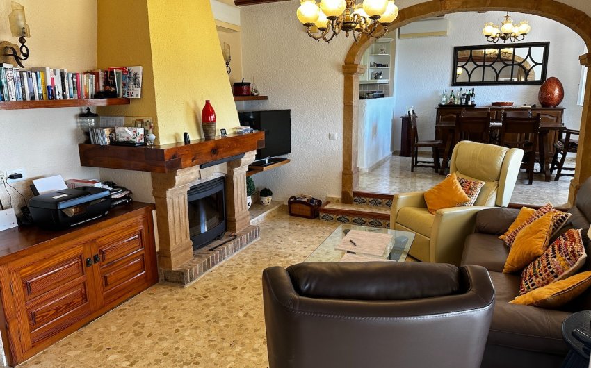 Resale - Villa -
Jávea - Pinosol