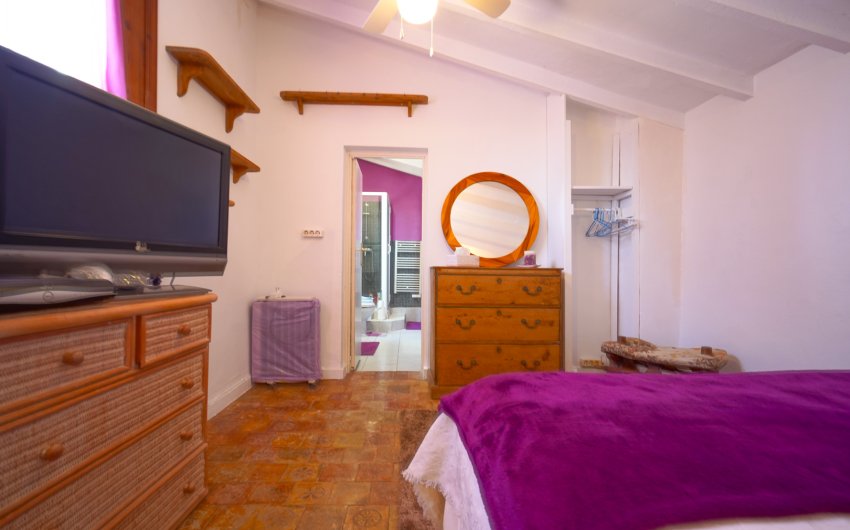 Resale - Villa -
Jávea - Tarraula